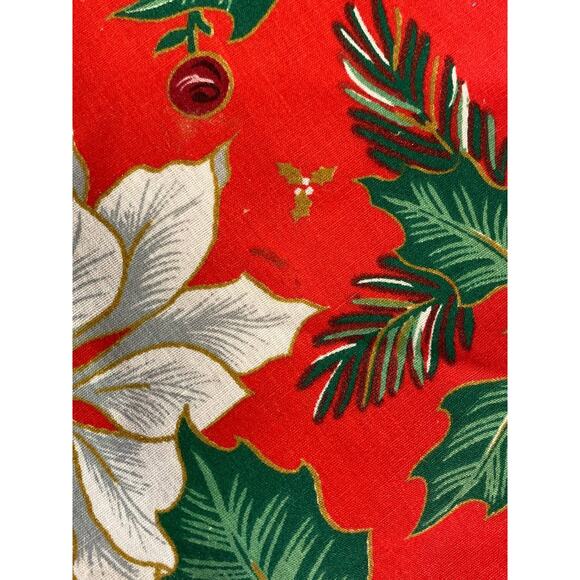 Holiday Poinsettia Round Table Cloth Vintage Tabletop Decor 1990s - Picture 4 of 4